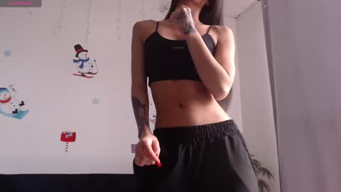 Snapshot of anni_wine___ chatting on December 6, 7:34 pm ANNI online show from December 6, 7:34 pm