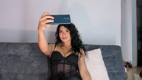 Creamy online show from June 13, 3:15 am