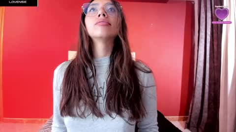 Snapshot of annie18_ chatting on March 26, 6:57 pm Annie online show from March 26, 6:57 pm