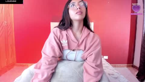 Snapshot of annie18_ chatting on March 30, 8:54 pm Annie online show from March 30, 8:54 pm