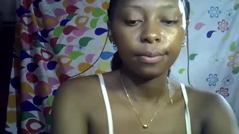 Snapshot of annie20002 chatting on March 17, 6:39 am Annie online show from March 17, 6:39 am