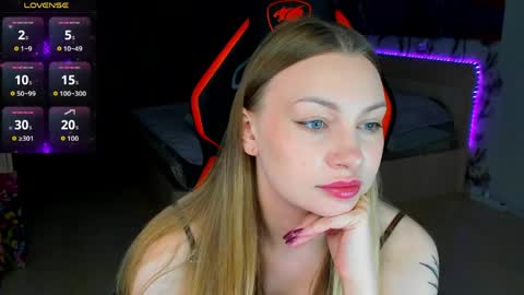 Annie online show from March 30, 4:41 pm