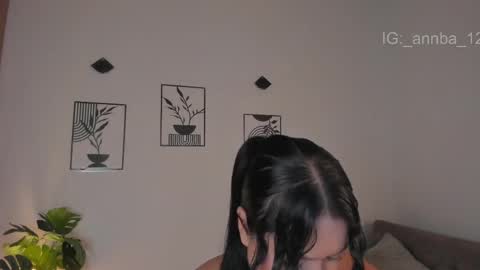 annie_barozzi online show from May 12, 12:46 pm