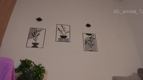 annie_barozzi online show from May 18, 2:23 pm