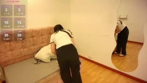 Annie Bonnie   online show from February 26, 11:31 am