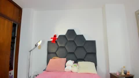 Annie online show from January 21, 9:25 pm