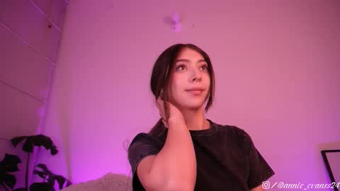 Annie Evans online show from February 27, 5:02 am