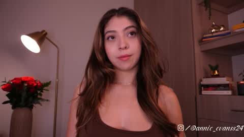 Snapshot of annie_evans24 chatting on February 16, 9:55 pm Annie Evans online show from February 16, 9:55 pm