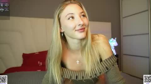 Annie  Hey sweeties I will be online 2 December in 230 am GMT time online show from September 10, 3:50 am