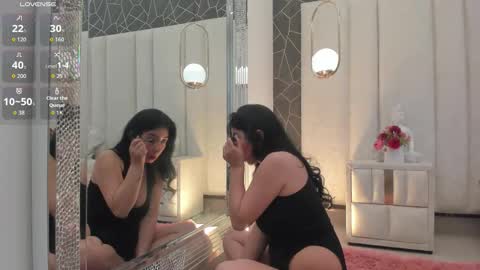 im annie   online show from March 17, 1:03 pm