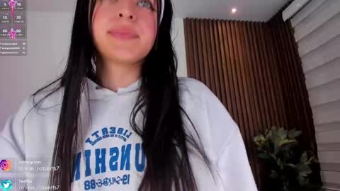 Annie Roberts online show from December 17, 10:54 pm