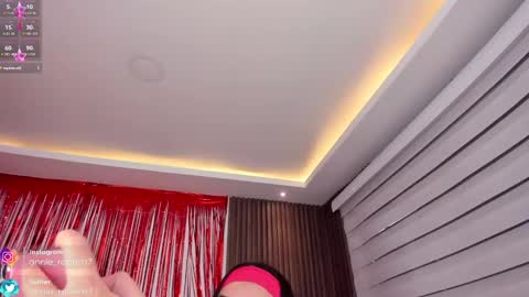 Annie Roberts online show from January 21, 7:50 pm