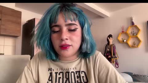 Snapshot of annie_snow_ chatting on January 29, 9:28 pm JEANNE no olvides seguirme dont forget follow me uu online show from January 29, 9:28 pm