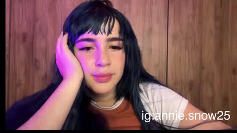 Snapshot of annie_snow_ chatting on March 11, 3:26 am JEANNE no olvides seguirme dont forget follow me uu online show from March 11, 3:26 am