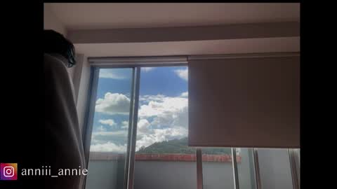 Snapshot of annie_snow_ chatting on September 10, 7:36 pm JEANNE no olvides seguirme dont forget follow me uu online show from September 10, 7:36 pm