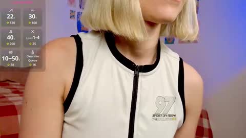 Snapshot of annietinky chatting on September 15, 3:17 am annietinky online show from September 15, 3:17 am