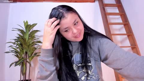 Snapshot of anniie_0 chatting on January 25, 2:58 am Annie online show from January 25, 2:58 am