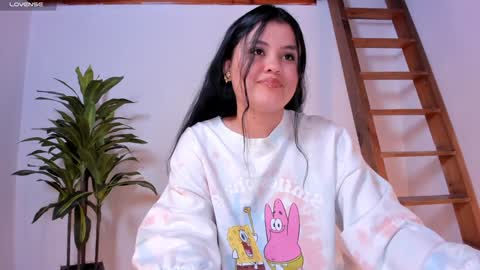 Snapshot of anniie_0 chatting on February 6, 3:06 am Annie online show from February 6, 3:06 am
