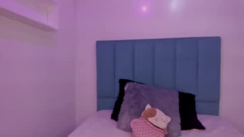 Annie Evans  online show from October 6, 2:25 pm