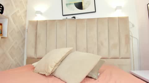 Annie Queen online show from February 13, 2:07 am