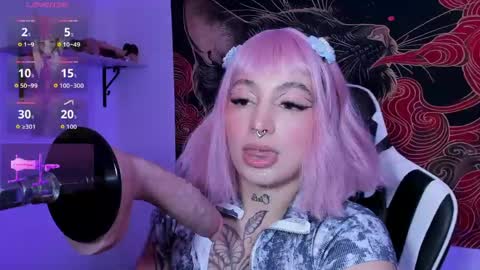 Gise. online show from May 24, 8:03 pm