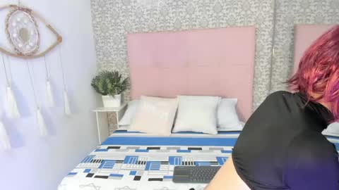 Annita online show from May 18, 1:17 pm