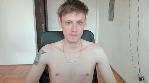    online show from December 1, 1:05 pm