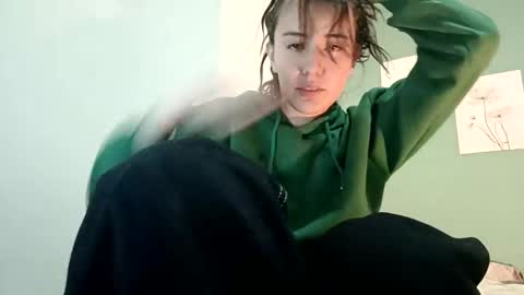 annrousse online show from October 23, 2:22 am