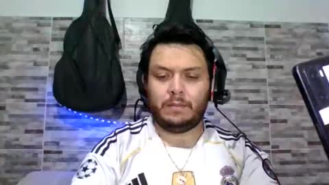 lion kennedy independent model moderator online show from February 25, 5:44 pm