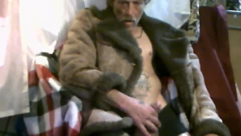 Snapshot of annunakispawn chatting on January 9, 11:03 am Annunaki Spawn online show from January 9, 11:03 am