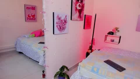 Snapshot of anny_cotton chatting on March 13, 8:04 pm Anny cotton online show from March 13, 8:04 pm