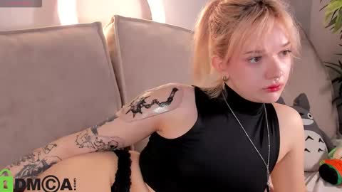 Snapshot of anny_h1ll chatting on March 16, 9:02 am Anny GMT2 Wed 10 AM - 4 PM Thur 10 AM - 4 PM Fri 10 AM - 4 PM Sat 10 AM - 4 PM Sun 10 AM - 4 PM. online show from March 16, 9:02 am