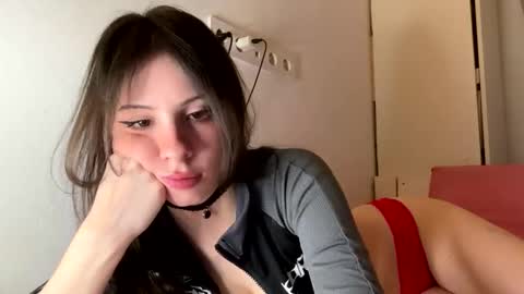 Ana online show from October 21, 1:23 pm