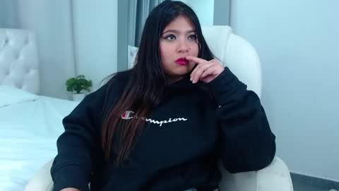 ANNY LOUIS online show from February 19, 8:22 am