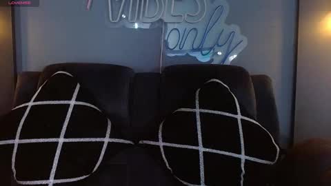 anny_loves online show from September 26, 5:28 pm