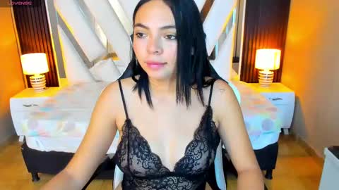 Snapshot of anny_petiitee chatting on September 18, 11:56 am anny online show from September 18, 11:56 am