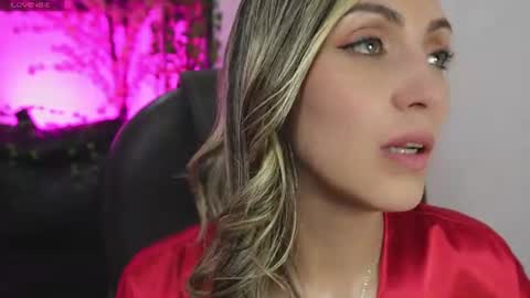 Snapshot of anny_sweet72 chatting on June 25, 4:00 pm Anny online show from June 25, 4:00 pm