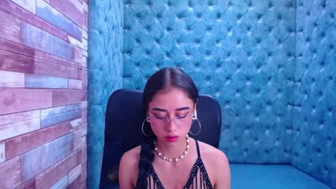 Anny online show from January 30, 7:04 pm