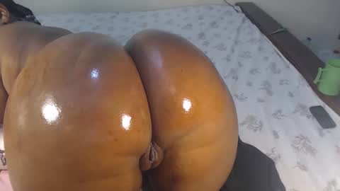 Snapshot of annybecca chatting on October 29, 7:21 am Anny online show from October 29, 7:21 am