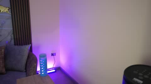 Snapshot of annybuny chatting on October 13, 11:32 am Ana online show from October 13, 11:32 am