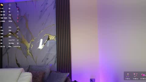 Snapshot of annybuny chatting on October 15, 11:43 am Ana online show from October 15, 11:43 am