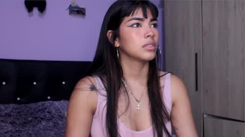 Snapshot of annyt_ chatting on October 22, 1:06 am anny online show from October 22, 1:06 am