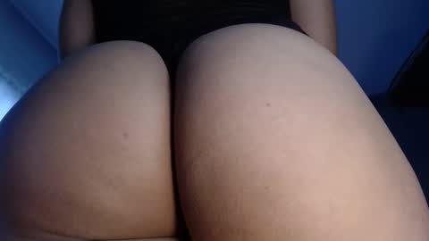 Anny Yeins online show from November 9, 1:31 pm