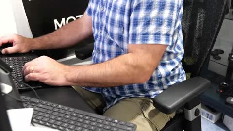 D online show from October 1, 1:17 pm