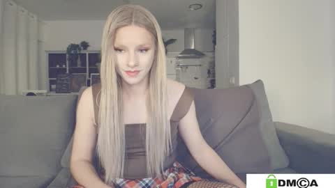 Snapshot of anorsel chatting on March 20, 10:42 am Sexy Ladybug online show from March 20, 10:42 am