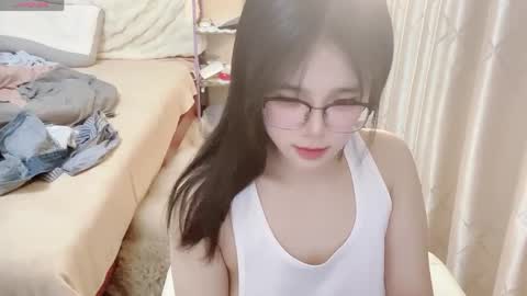 Snapshot of anranl059 chatting on April 5, 2:25 pm anranl059 online show from April 5, 2:25 pm