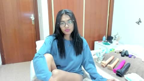 anthonela_hotsex online show from November 13, 6:40 pm