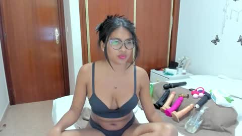 anthonela_hotsex online show from November 26, 10:55 pm