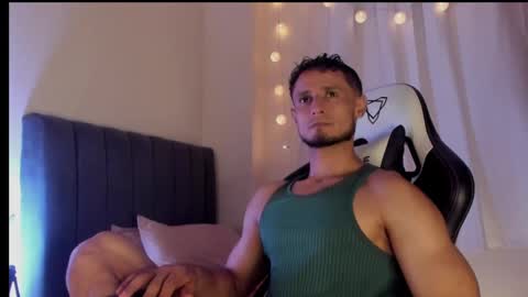 Snapshot of anthony_lewis_ chatting on September 17, 5:09 am Adonys Creeb online show from September 17, 5:09 am