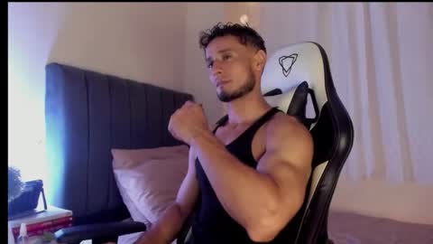 Snapshot of anthony_lewis_ chatting on September 18, 6:48 am Adonys Creeb online show from September 18, 6:48 am